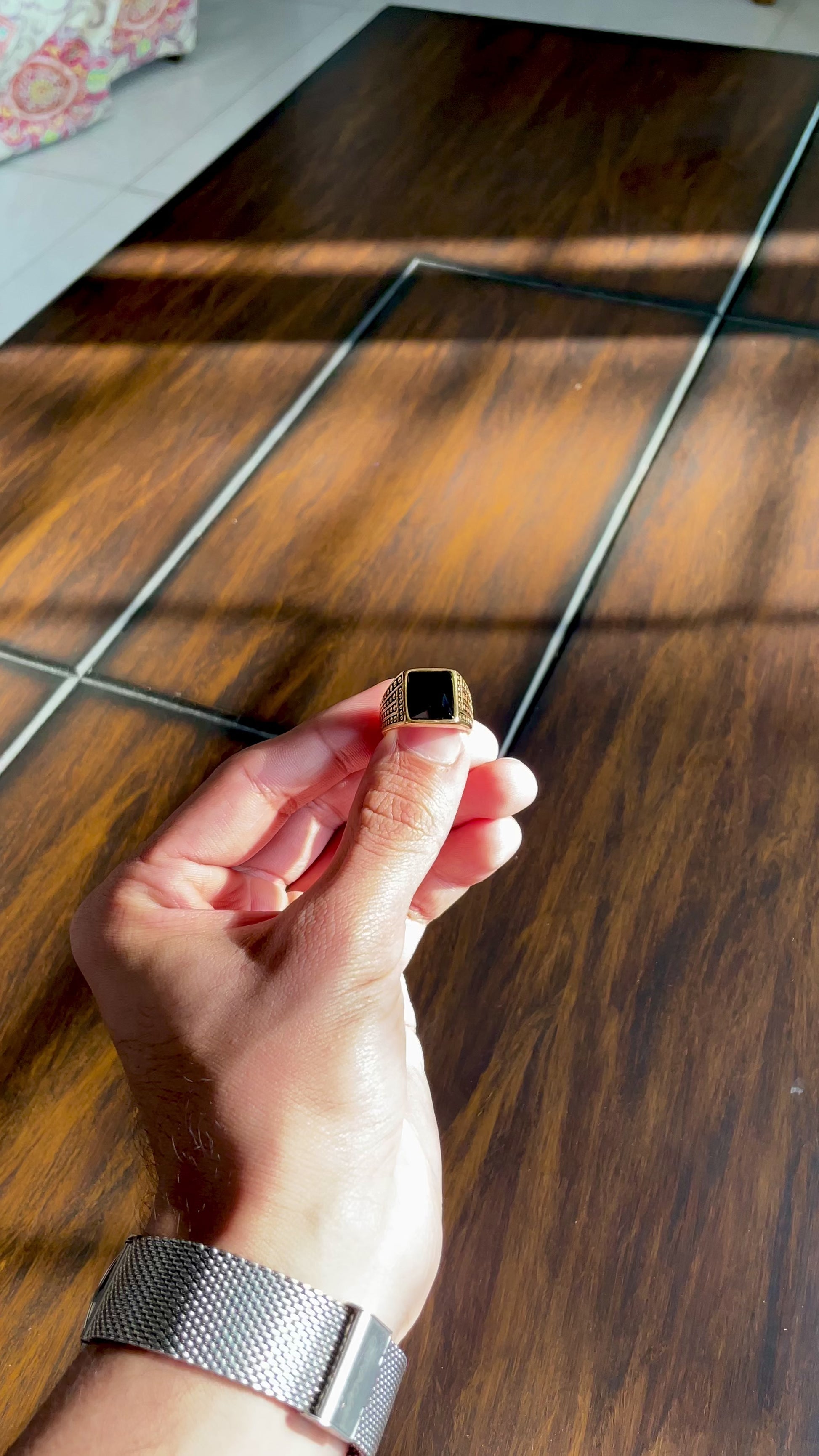 Shadow Grid Ring & Chain