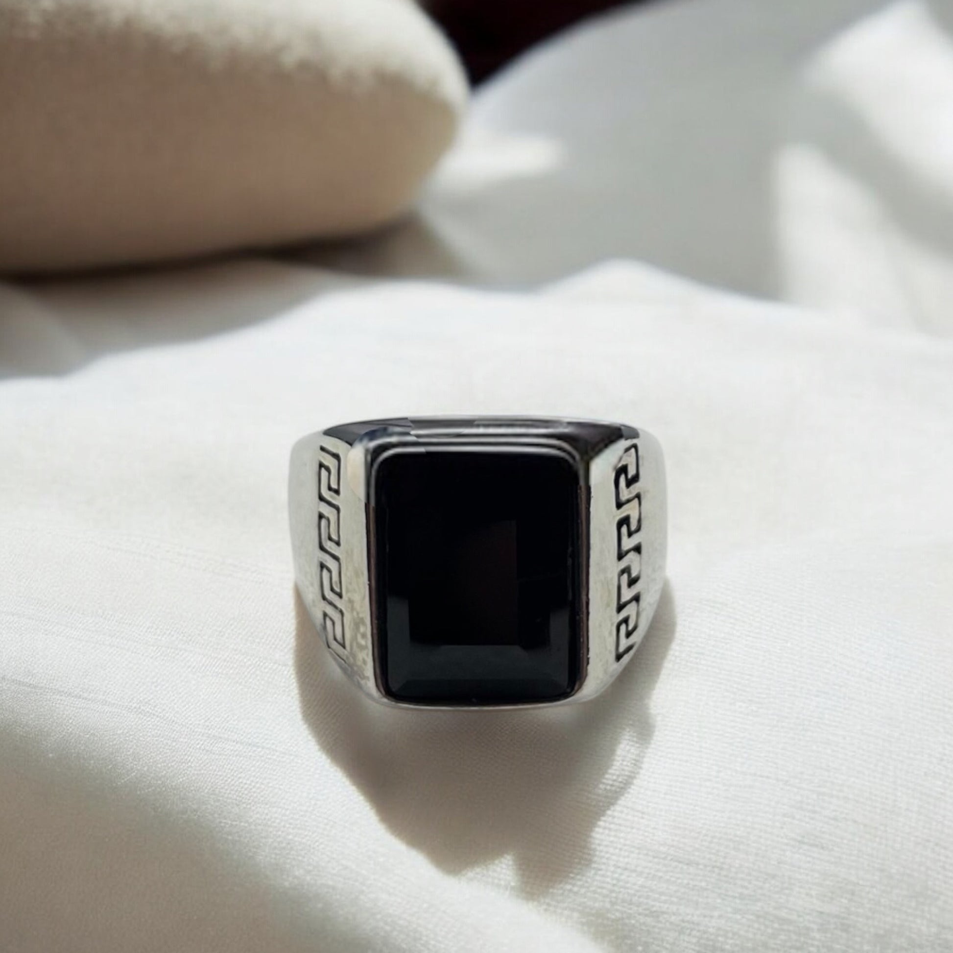 Titan Onyx Band & bracelet