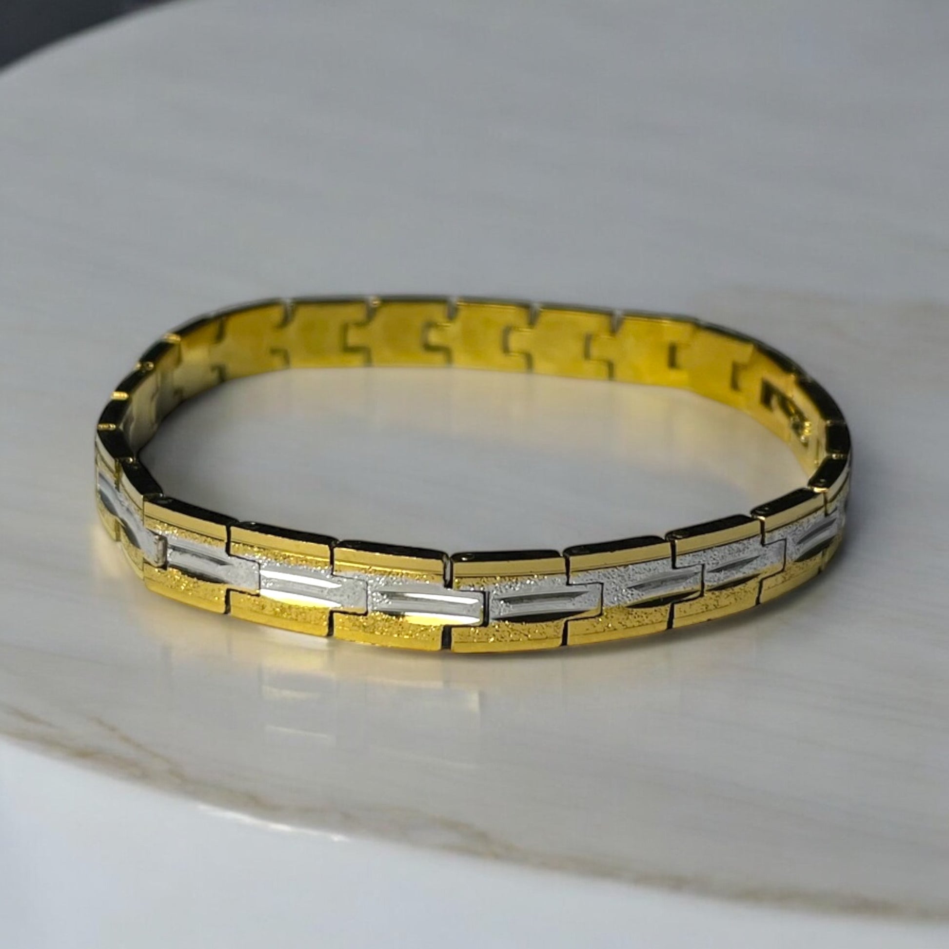 Phantom Link Bracelet (gold and silver)